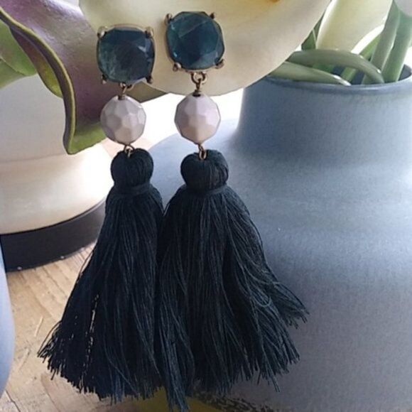 Blue White Rhinestone Tassel Fringe Vintage Gold Dangle Statement Earrings - Picture 8 of 8